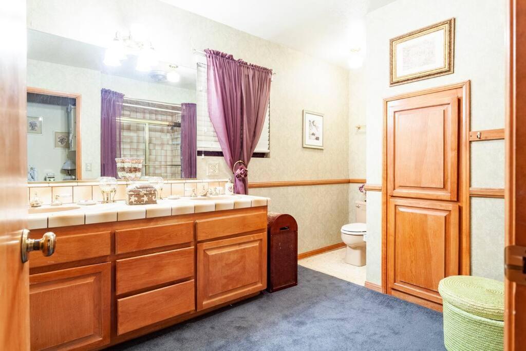 Lakeview 3-Story Winter Home Crestline エクステリア 写真
