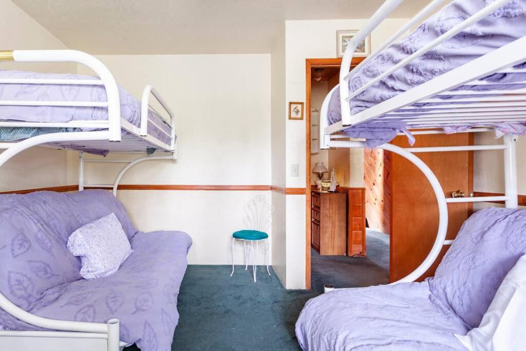 Lakeview 3-Story Winter Home Crestline エクステリア 写真
